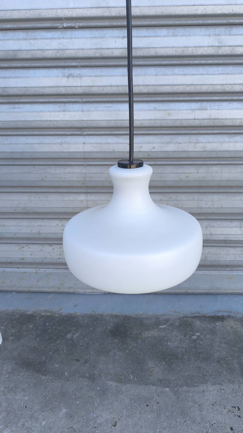 Suspension scandinave en verre opalin blanc