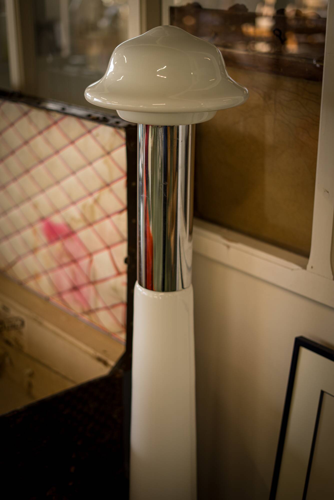 DLG floor lamp Carlo Nason for Mazzega, 1960s