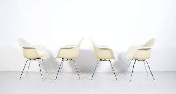 4 fauteuils DAX Eames années 60' Herman Miller mobilier international