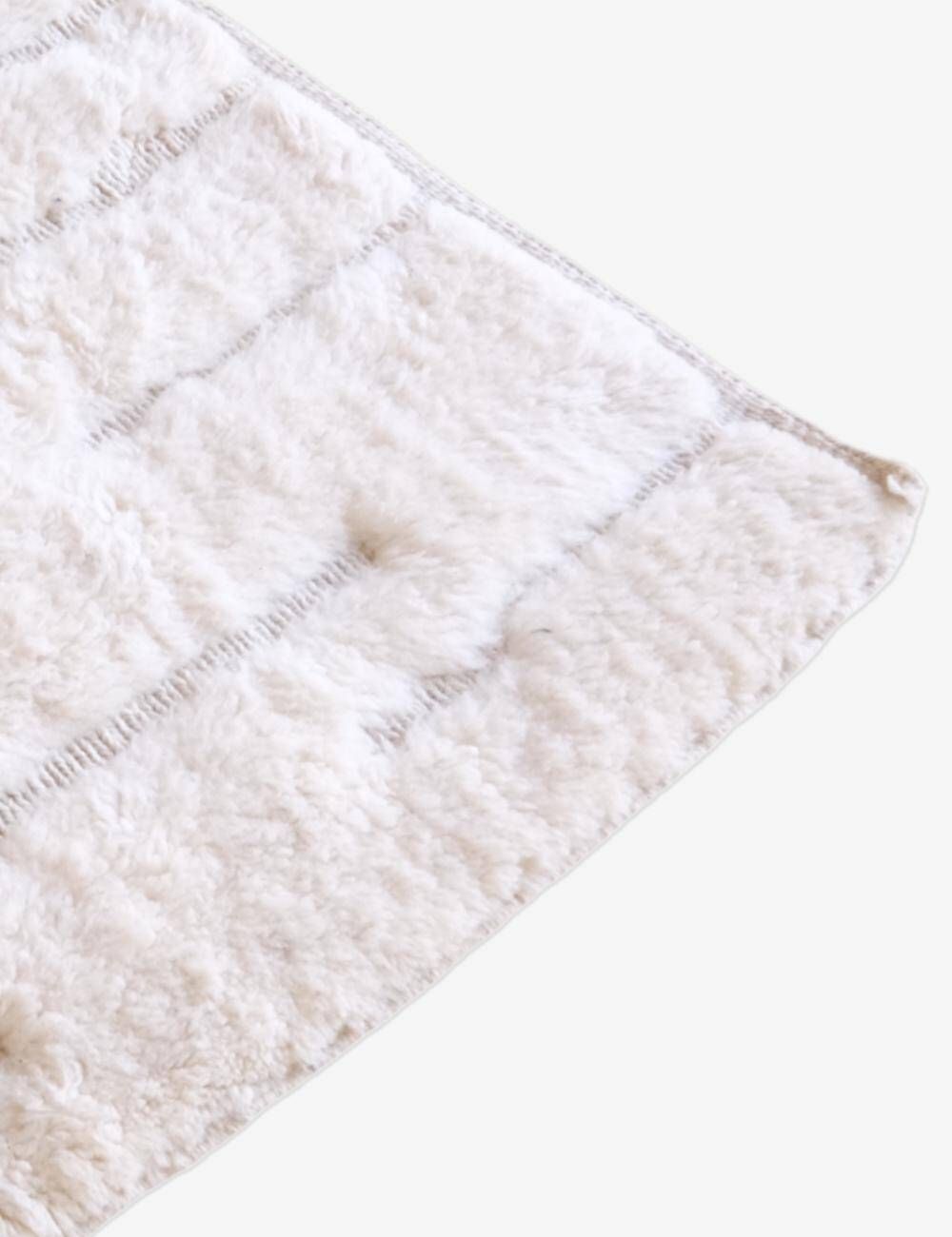 White Beni Mrirt Rug - 262 x 151 cm