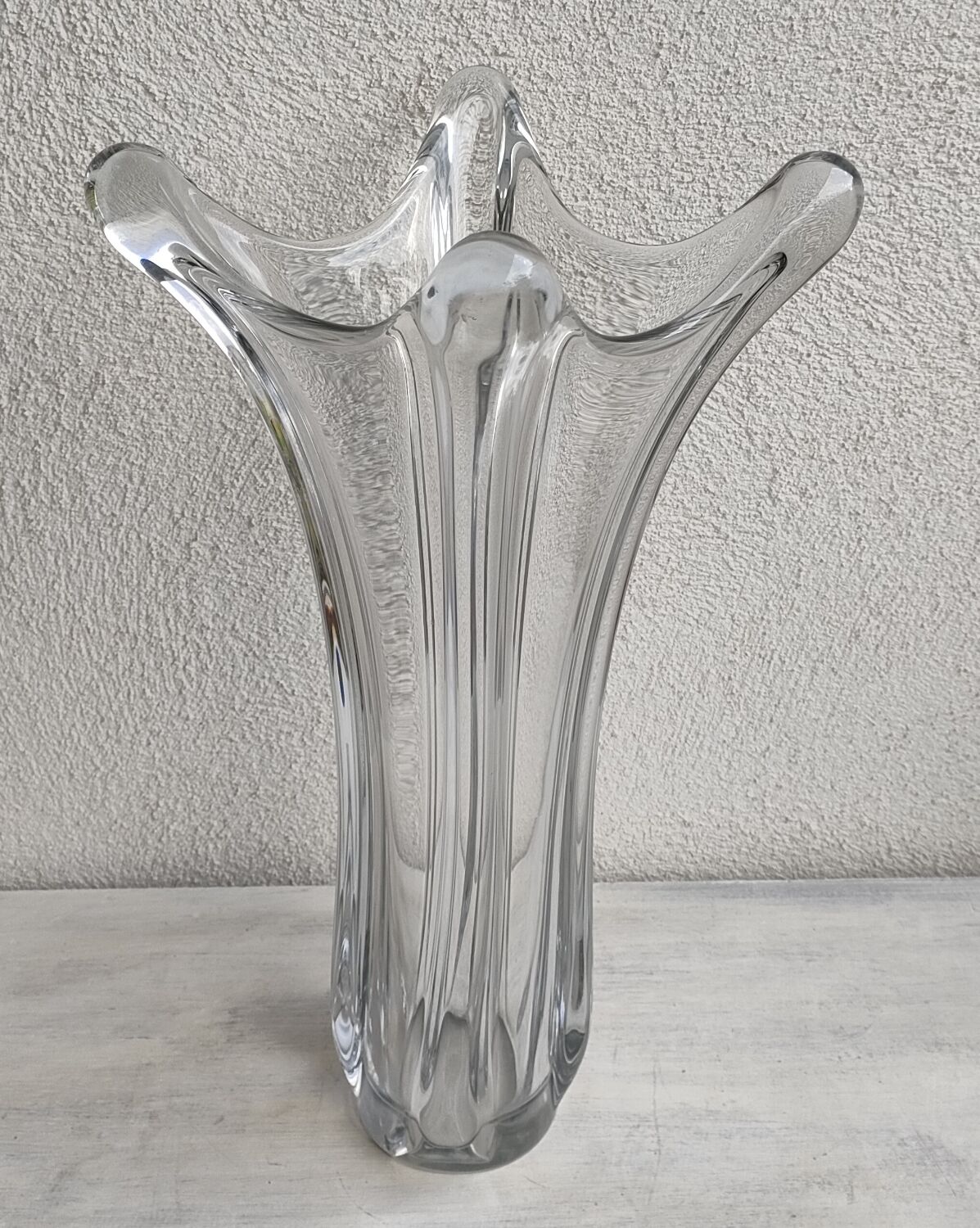 Crystal tulip vase