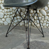 DAR armchair by Charles et Ray Eames for Herman Miller