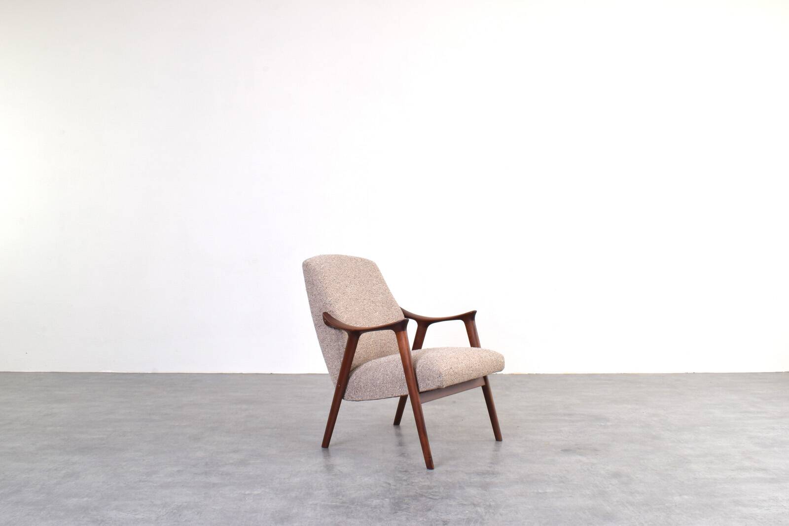 Mid-Century „Tenor” Teak & Boucle Armchair from Møre Lenestolfabrikk, 1960s