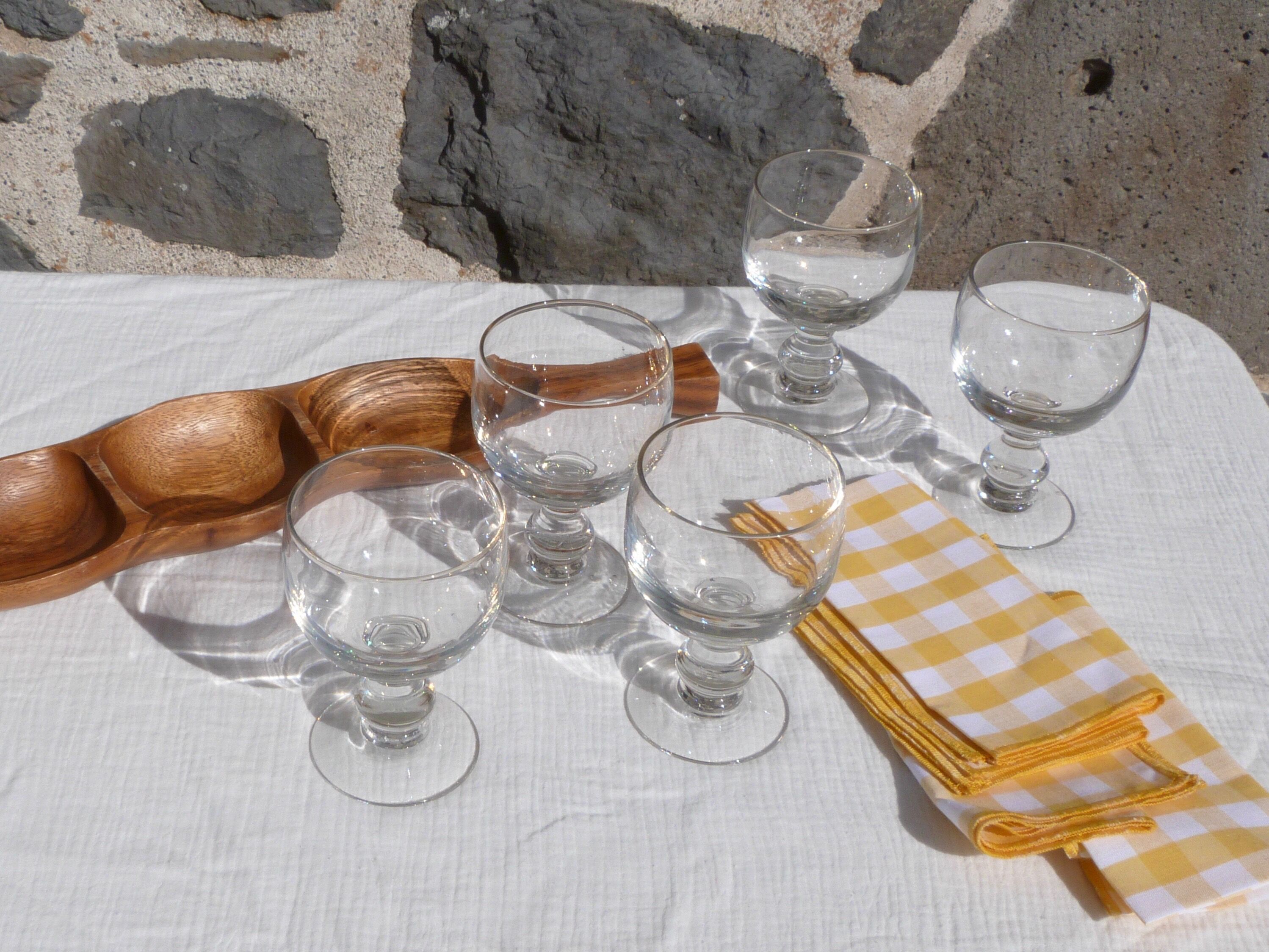 Wooden aperitif dish