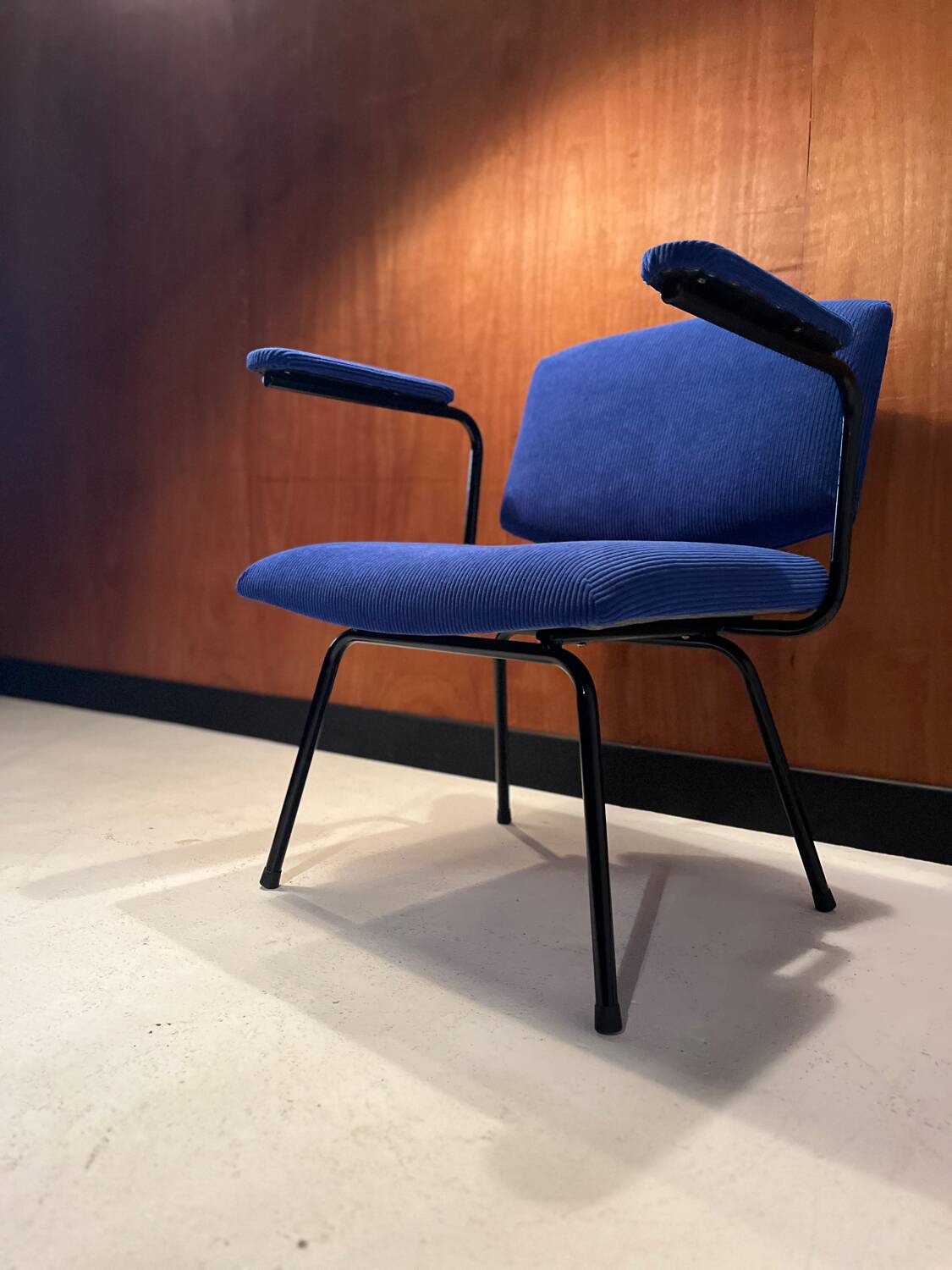 Vintage armchair 1950