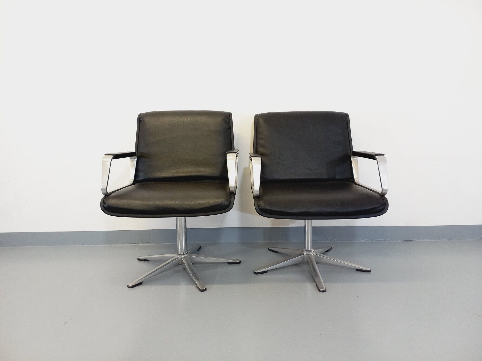 Pair of vintage office armchairs from the 60s and 70s by Wilkhahn
