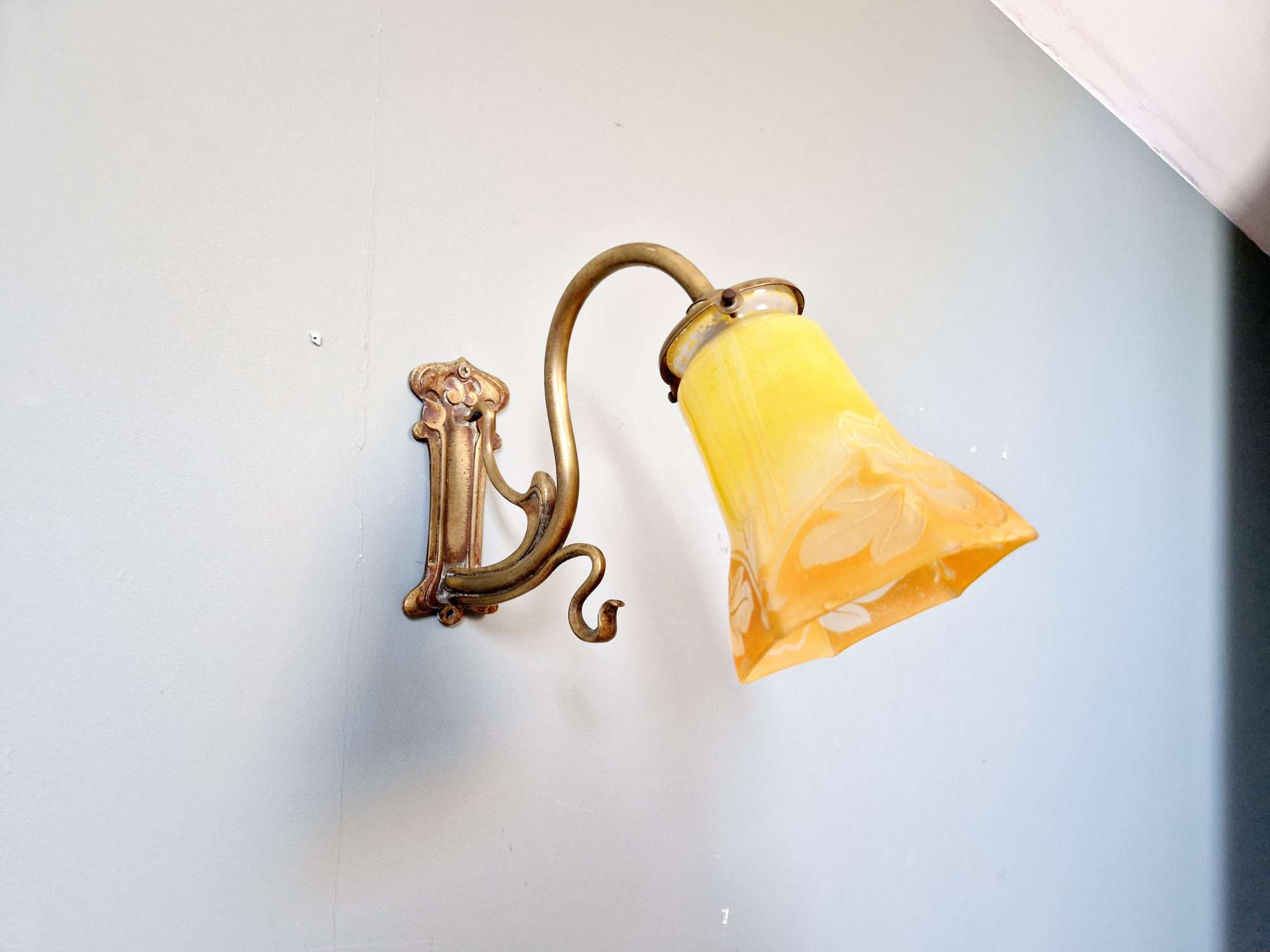 Bronze wall sconce Art Nouveau, 1900s