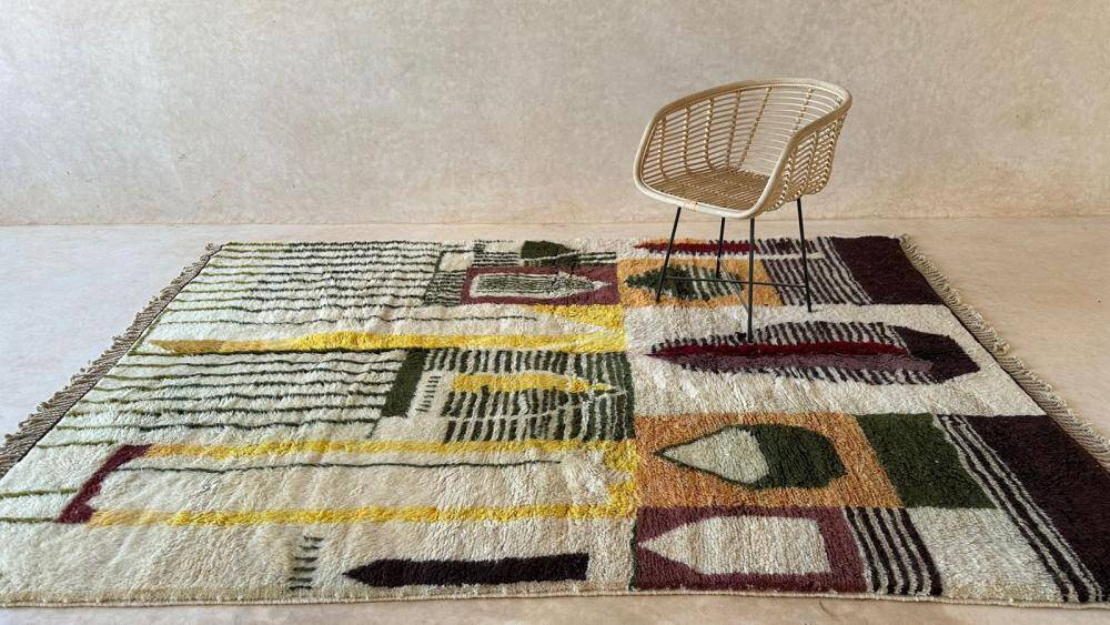 Contemporary Beni M'Rirt Rug - 292 x 216 cm