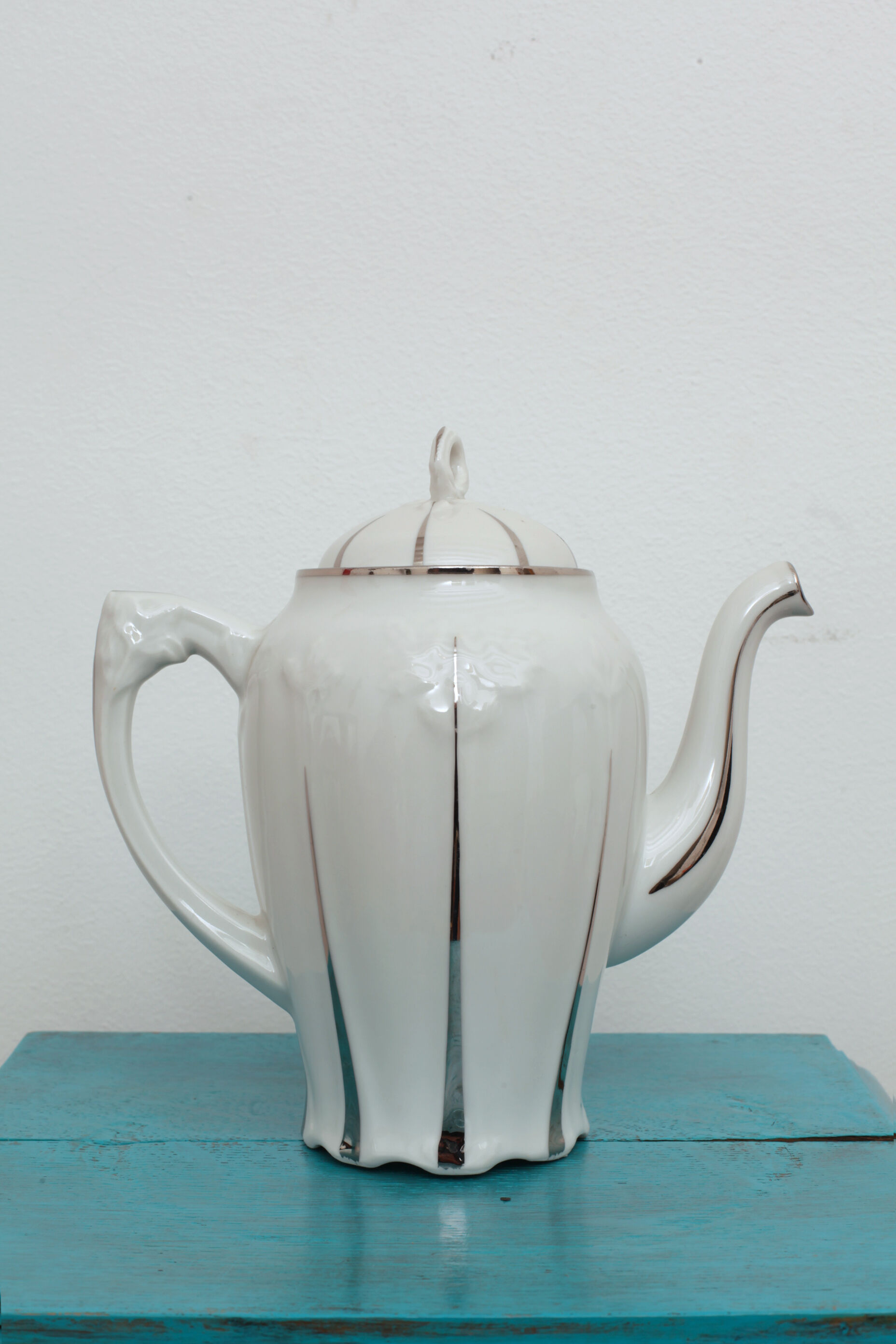 Alice coffee tea - white and silver