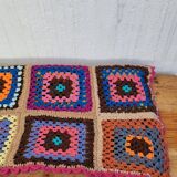 Plaid vintage au crochet multicolore motif granny