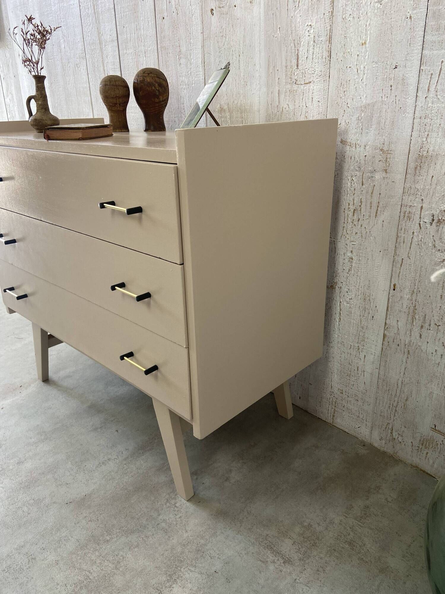 60's chest of drawers