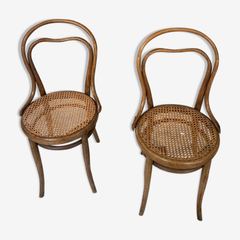 Lot 2 chairs bistro Thonet 14