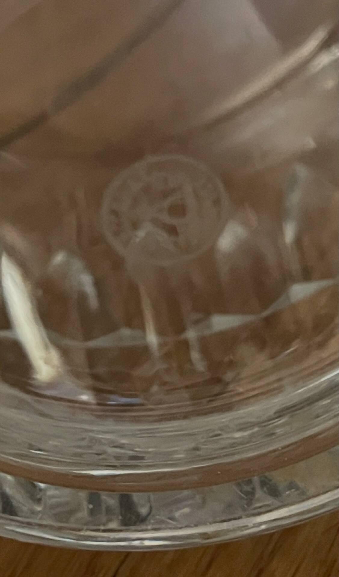 Carafe Baccarat en cristal signée