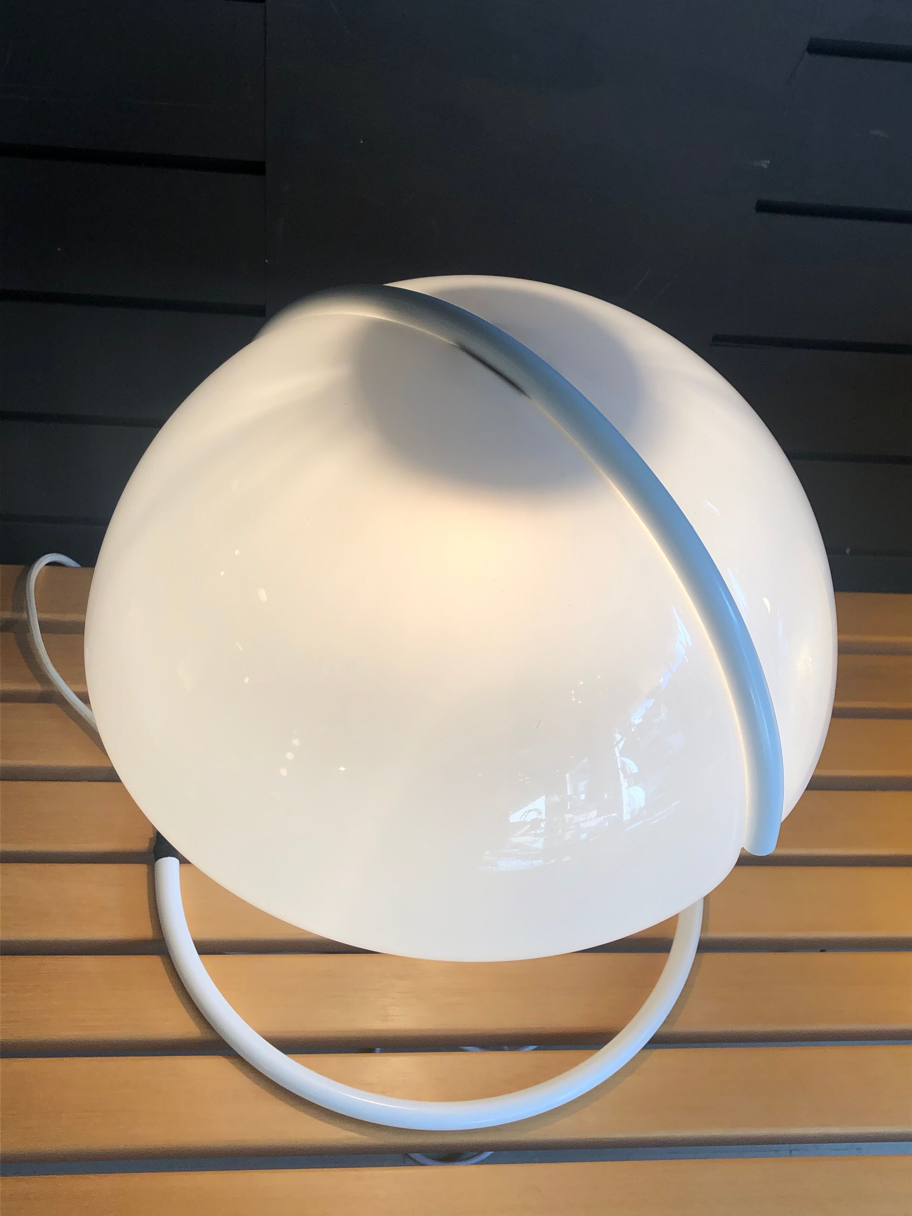 Luigi Massoni's "Conchiglia" lamp for Harvey Guzzini