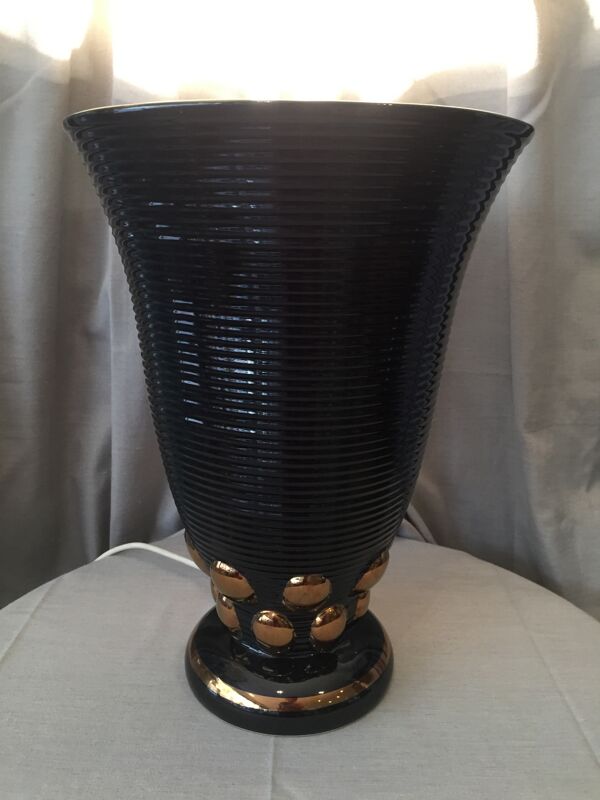 Lampe originale faïence de St Clément art deco noir et dore forme vase cornet
