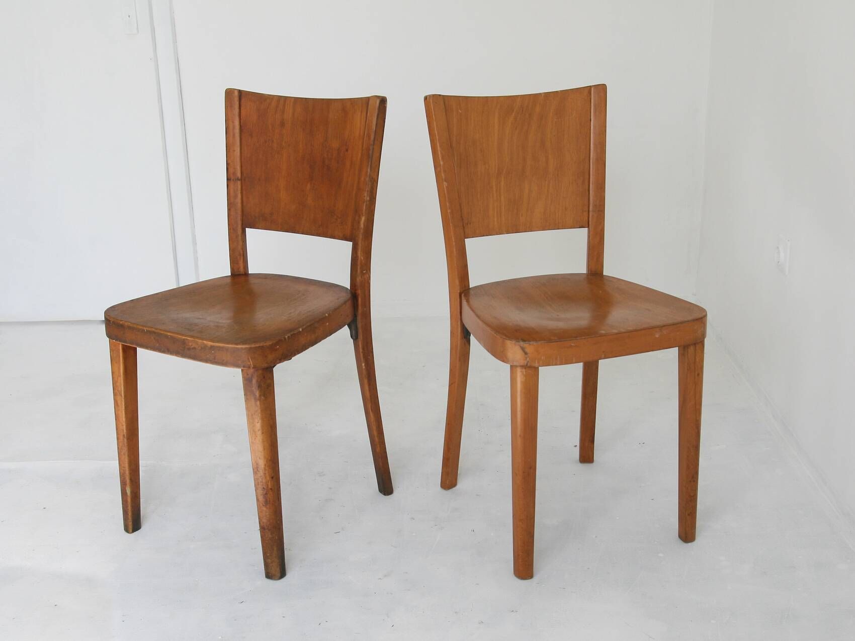 Set of Antique bentwood dining chairs from Thonet, 1930