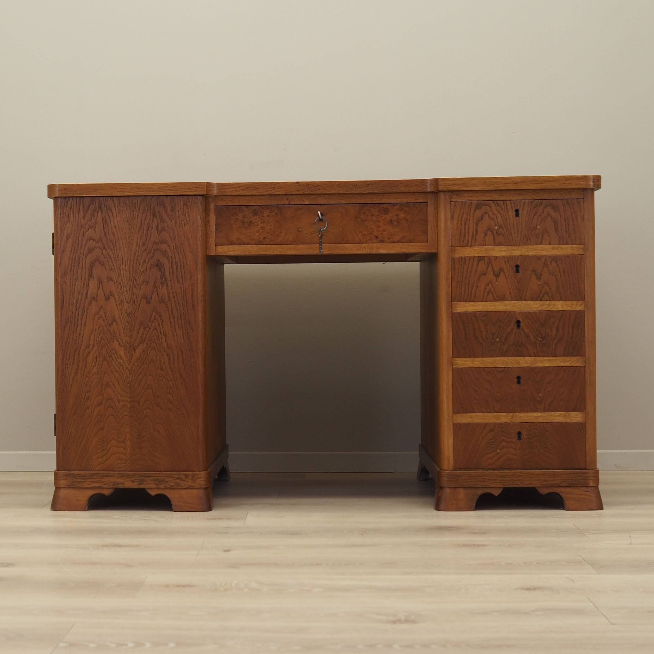 Oak desk, Danish design, 1960s, production: Denmark