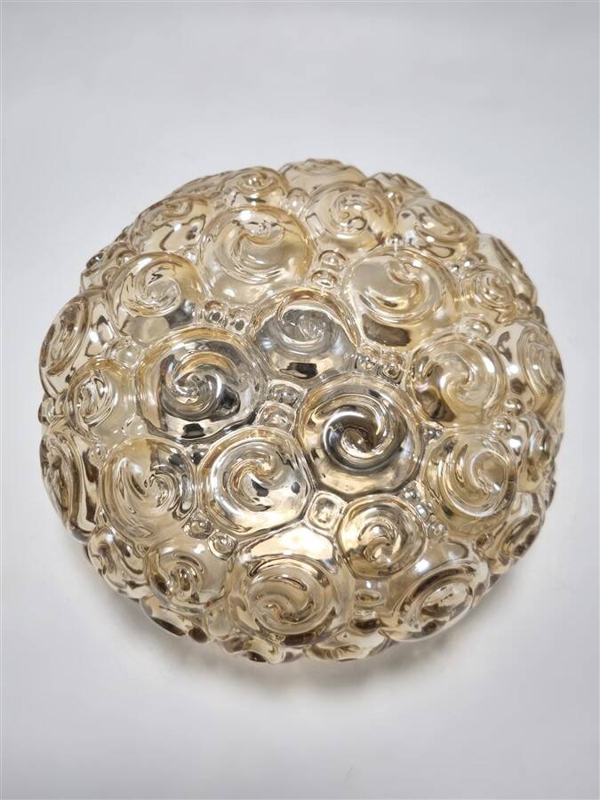 Helena Tynell snail ceiling light