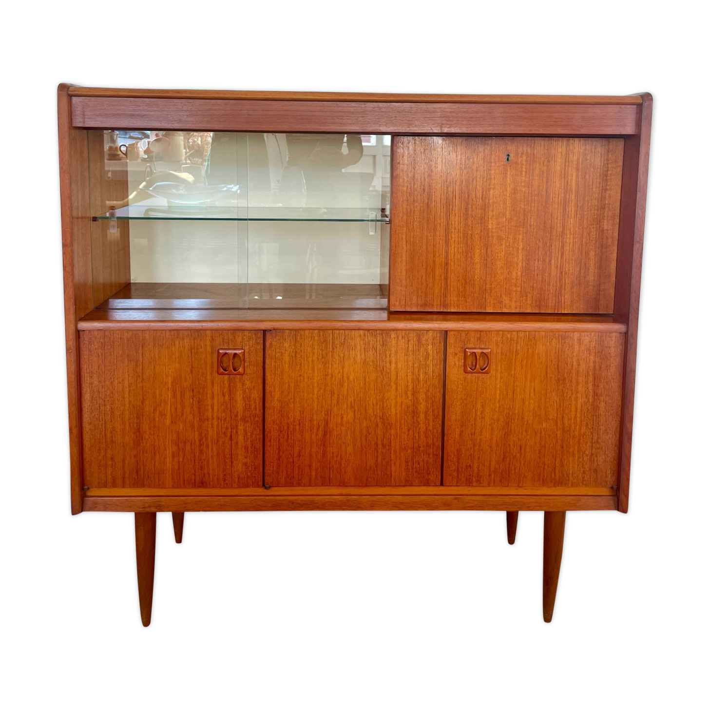 Vintage teak display cabinet / bar cabinet