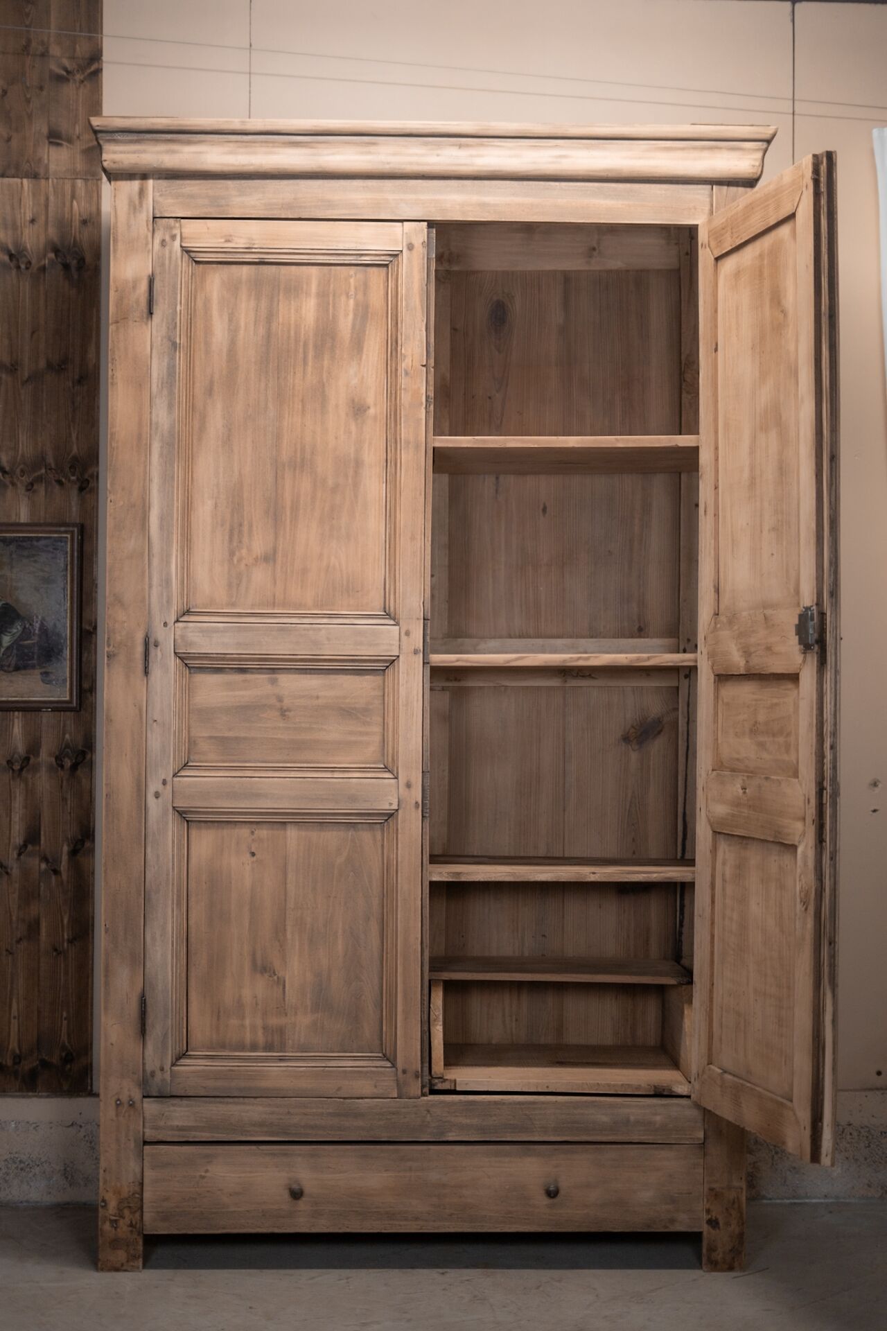 Armoire en peuplier