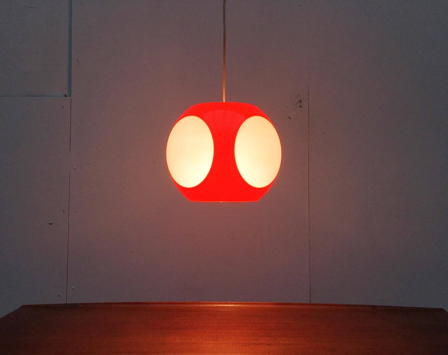 Vintage UFO lamp from the space age attributed to Luigi Colani.