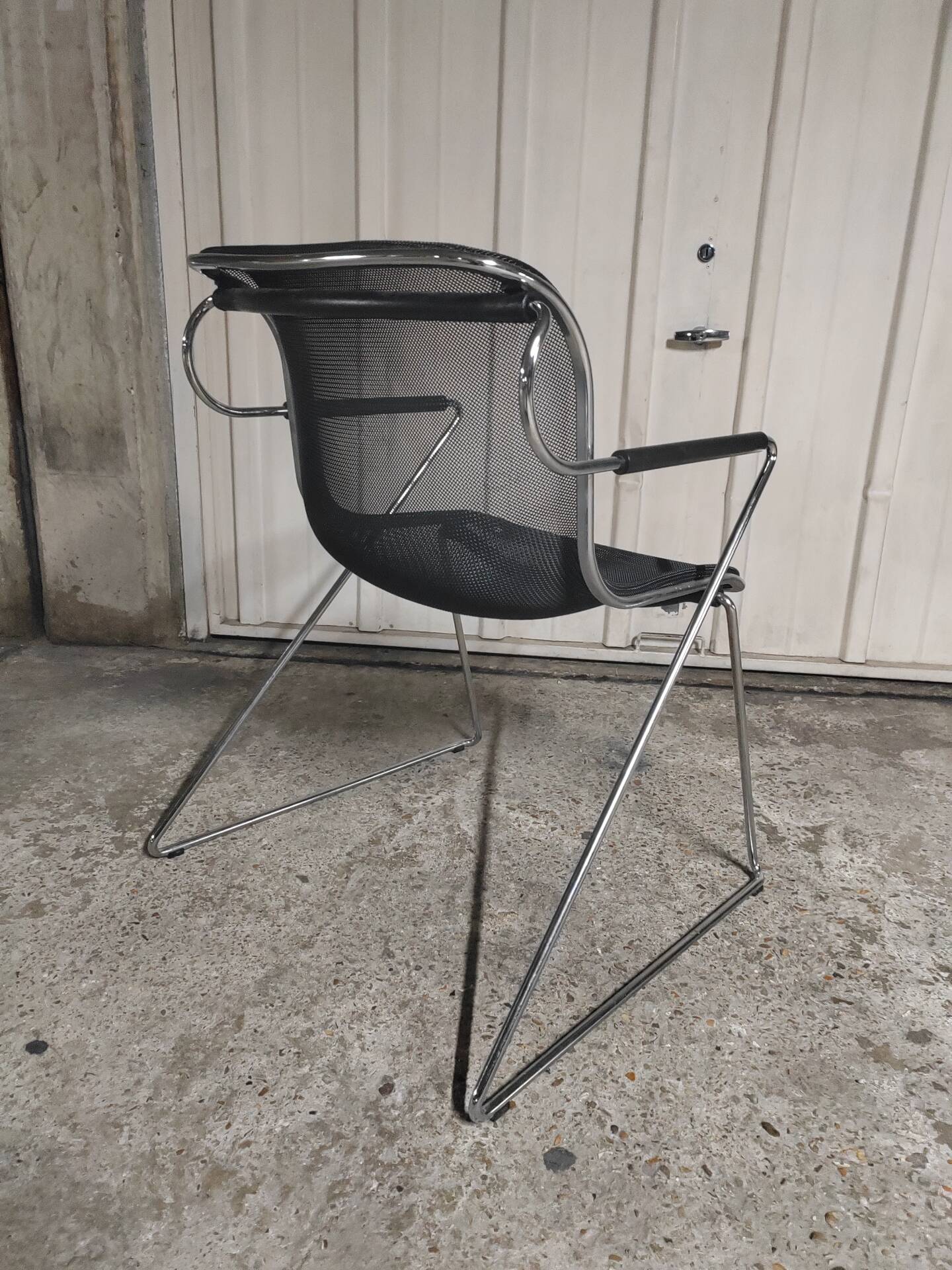 Fauteuil Penelope par Charles Pollock 