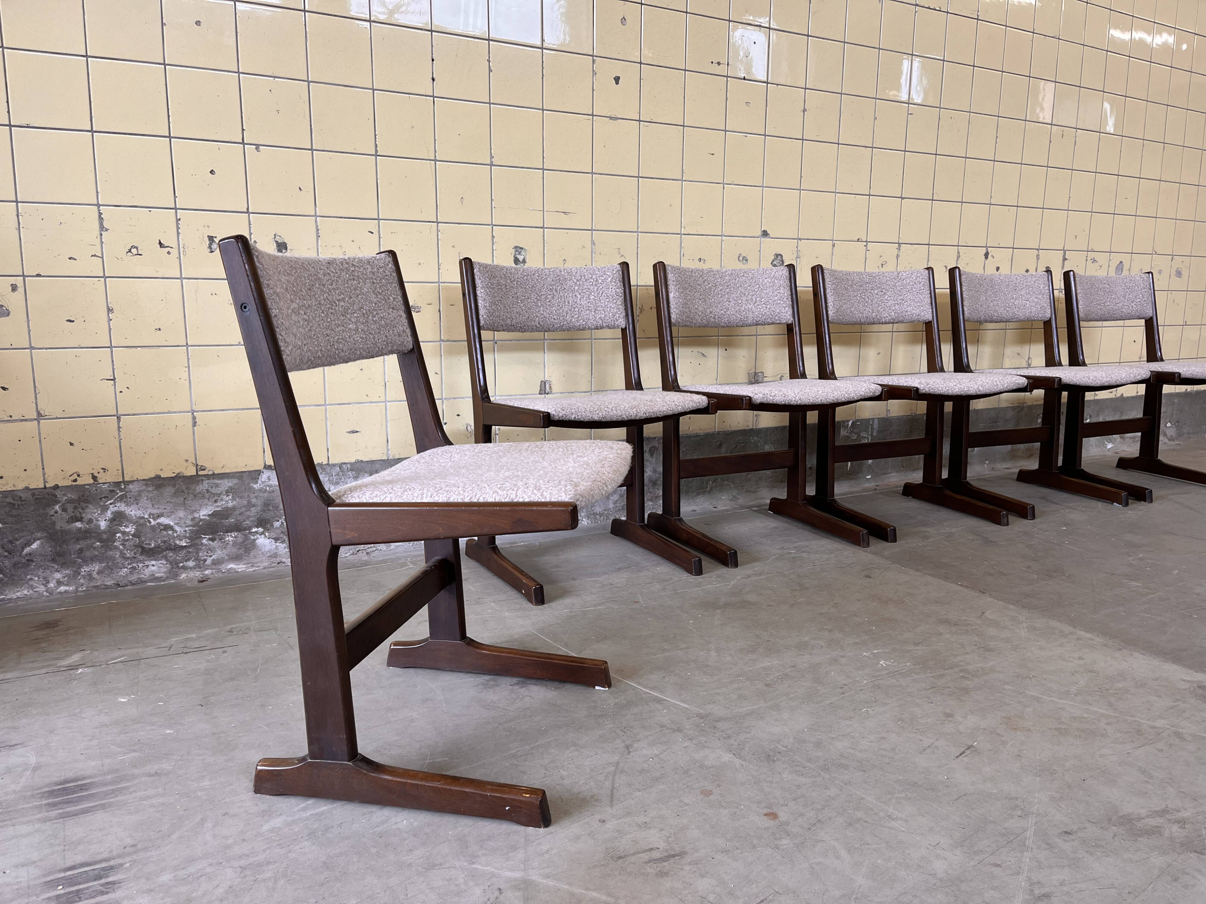 Ensemble de six chaises cantilever par Farstrup