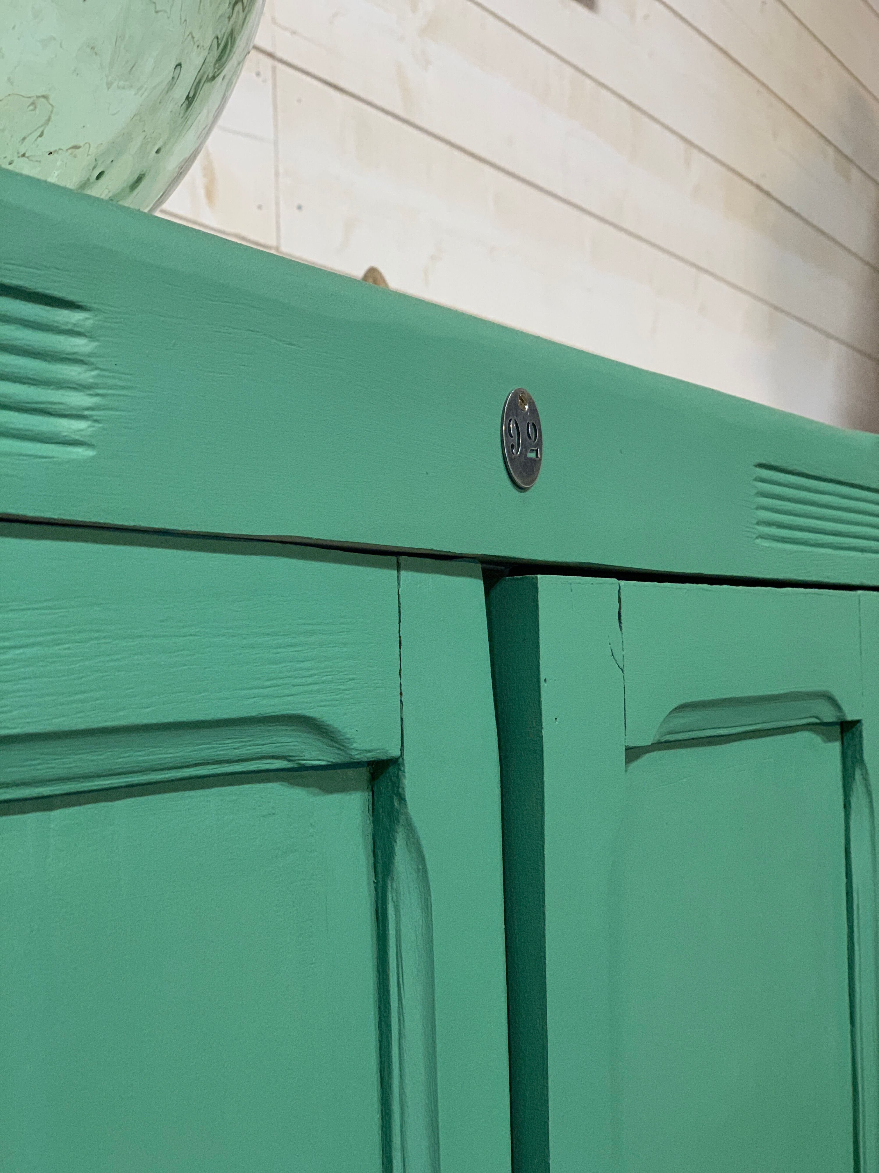 Armoire parisienne  deux portes