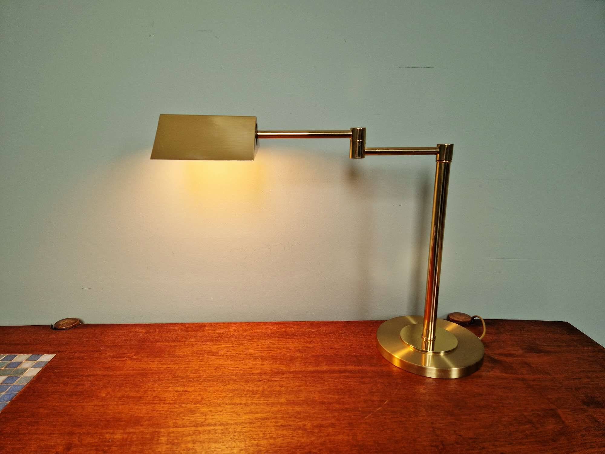Lampe de bureau articulée en laiton, Boulanger (Belgique), 1970-80