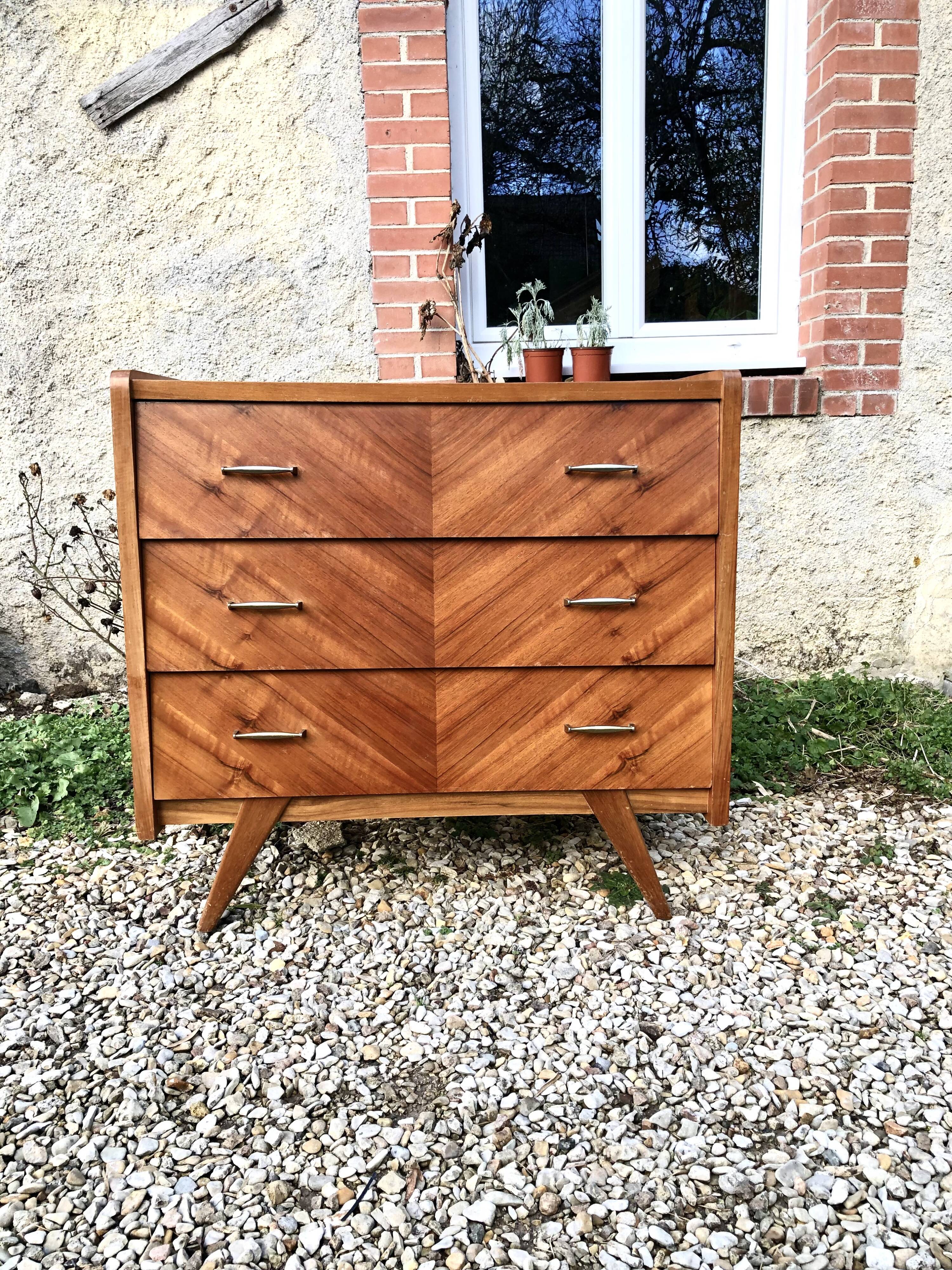 Vintage dresser compass feet