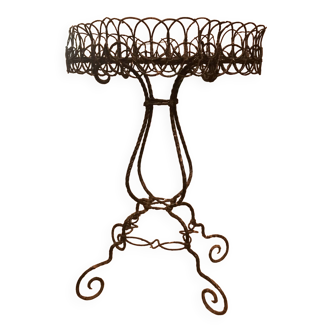 Wrought iron plant holder