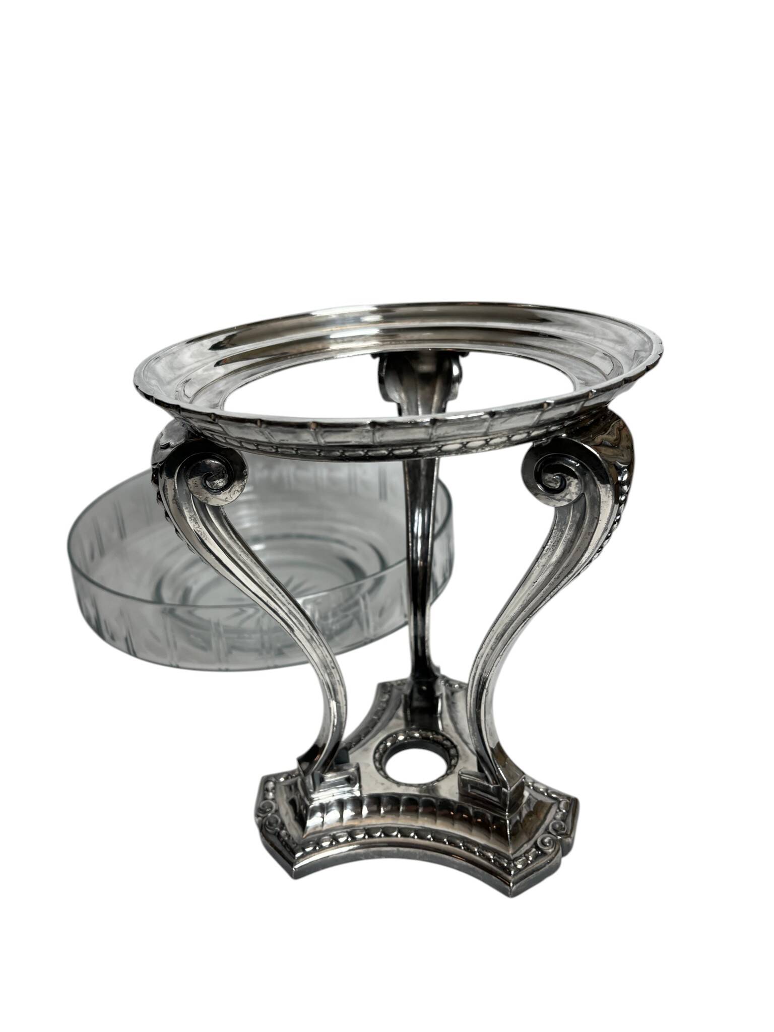 Art Deco, tripod fruit bowl in silver-plated metal by Gallia, crystal, circa 1930.