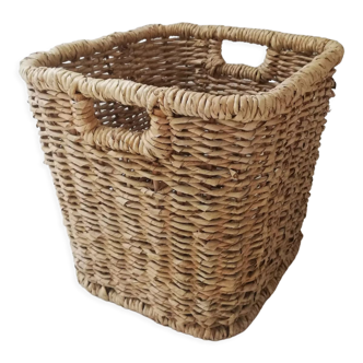 Storage basket