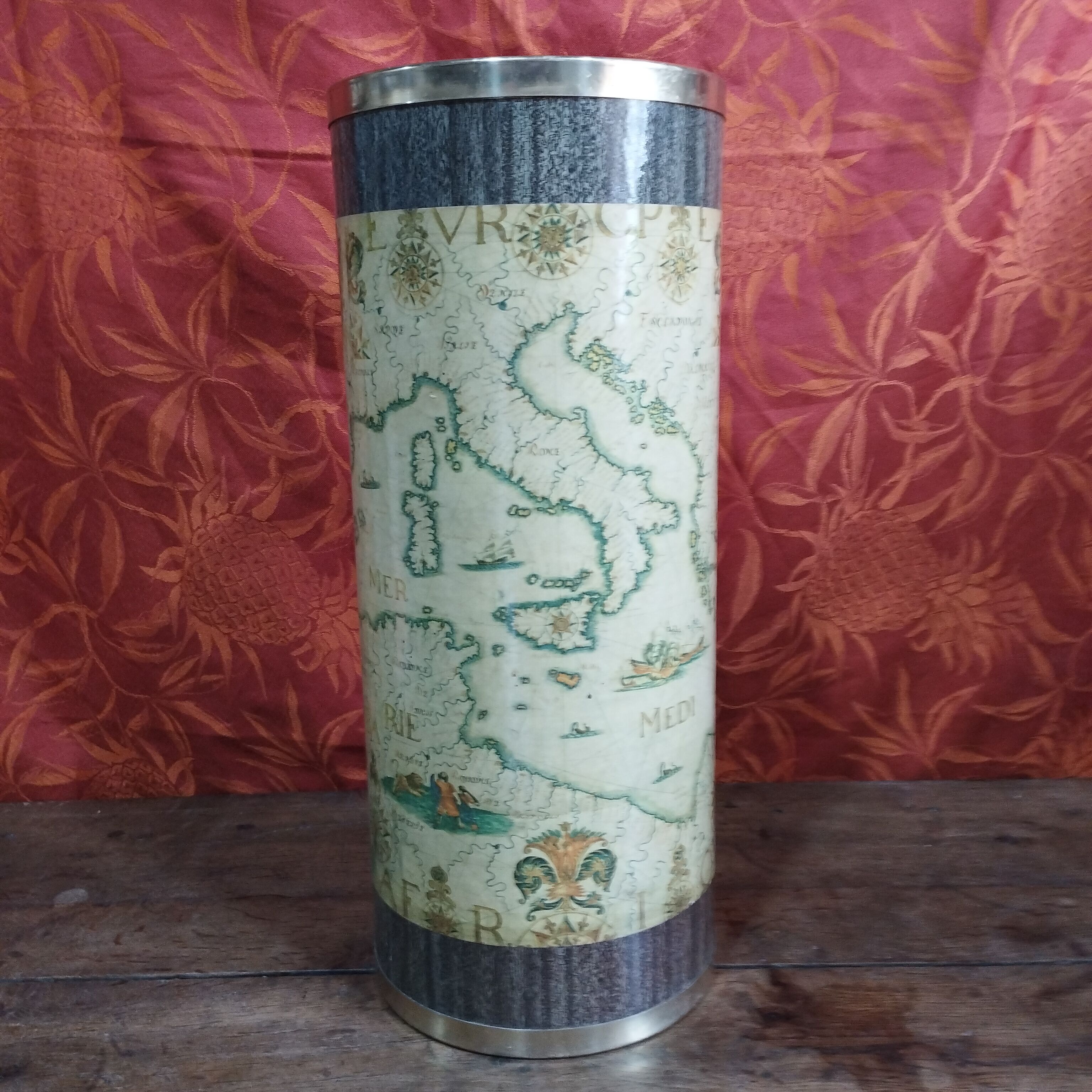 Umbrella door map world