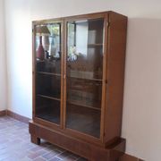 Bibliothèque vitrée en noyer, esprit Art déco, années 60