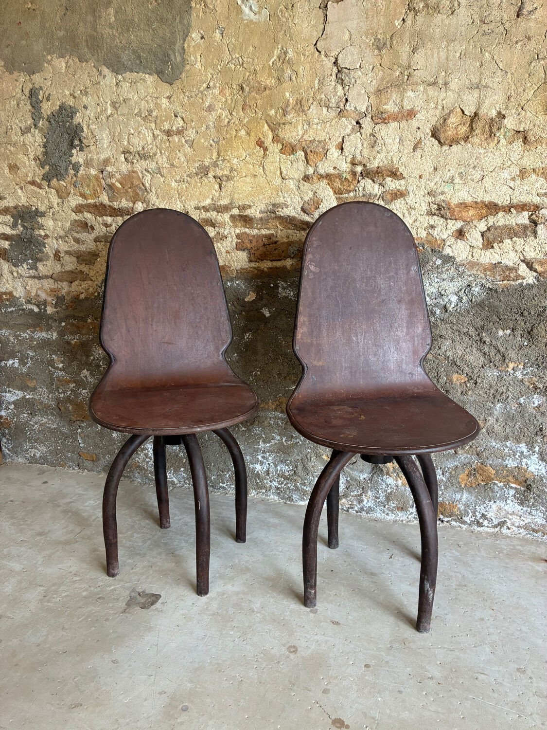 4 chaises industrielles vintage
