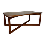 Scandinavian coffee table Dyrlund – Denmark – crossed legs