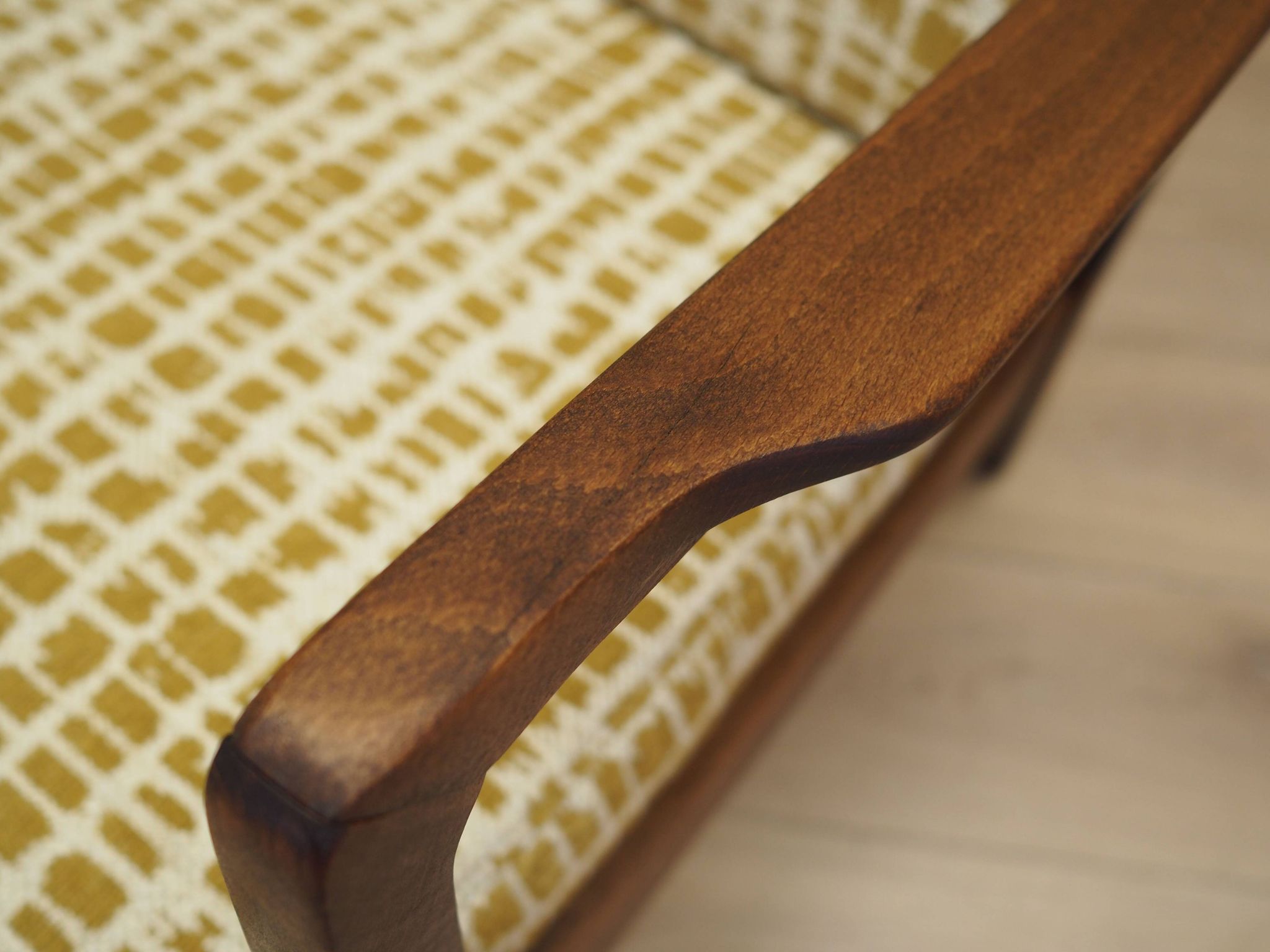 Fauteuil en hêtre, design danois, années 1970, production : Danemark