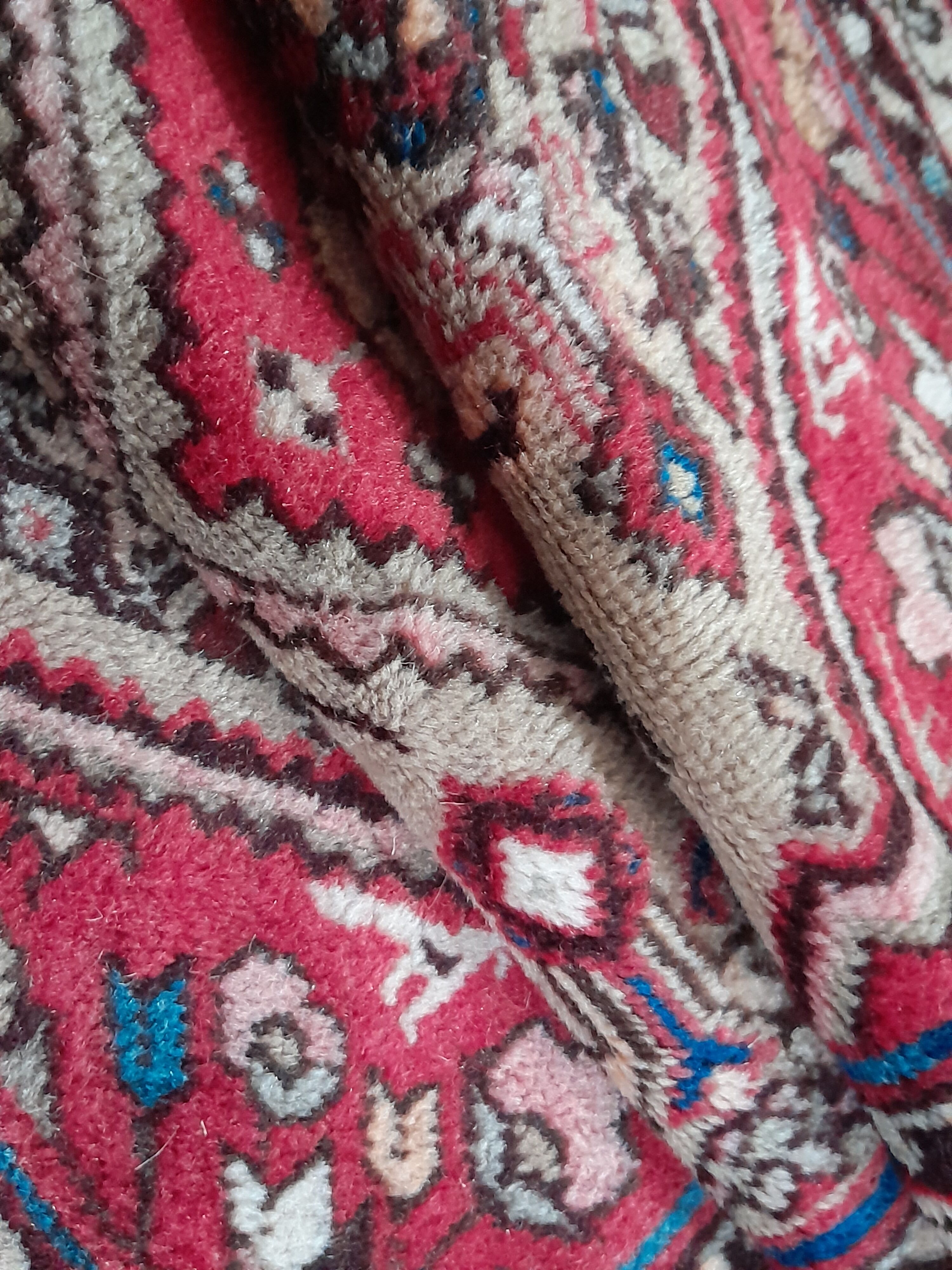 Oriental carpet 62x93 cm