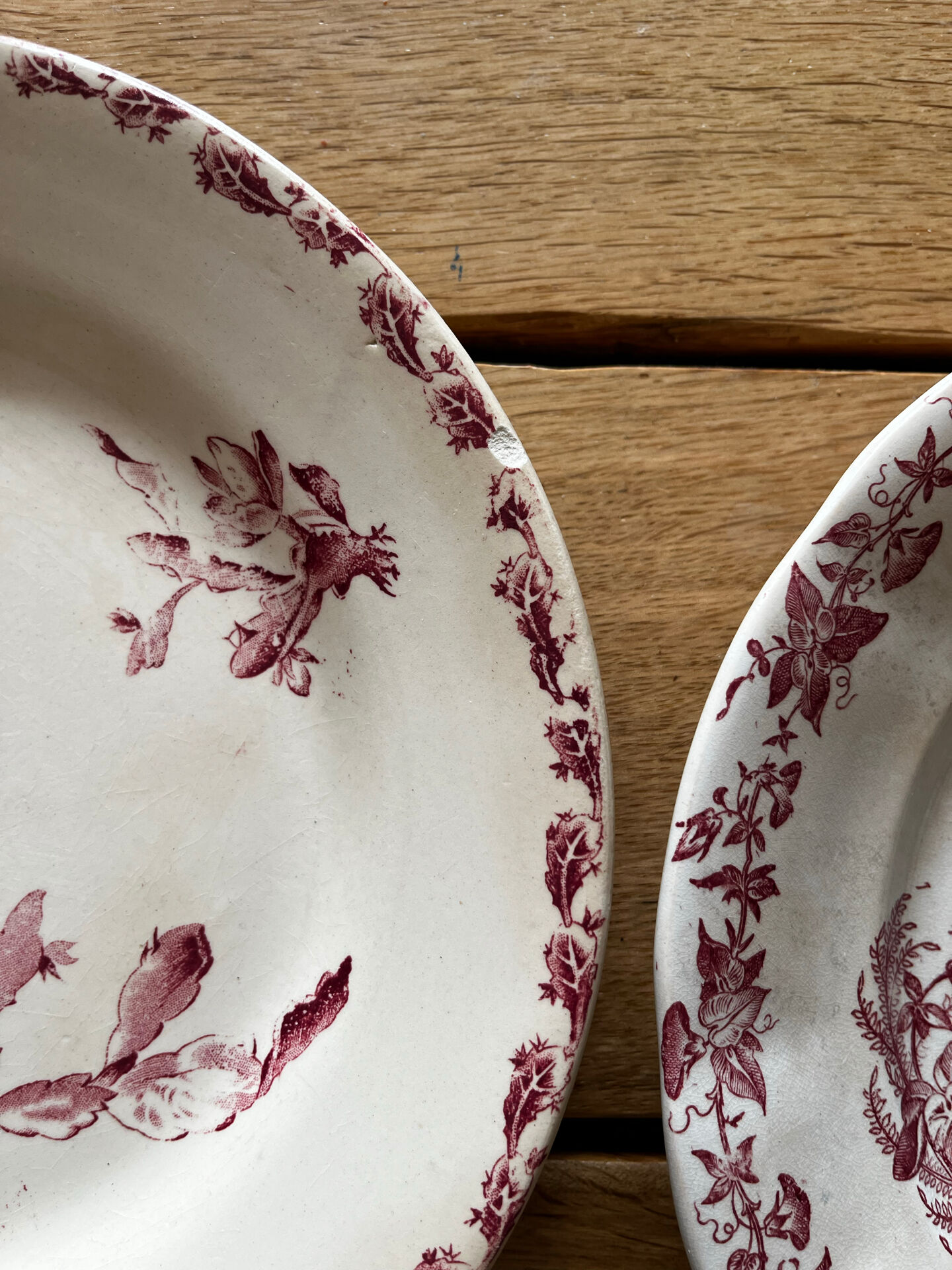Assiettes dépareillées 