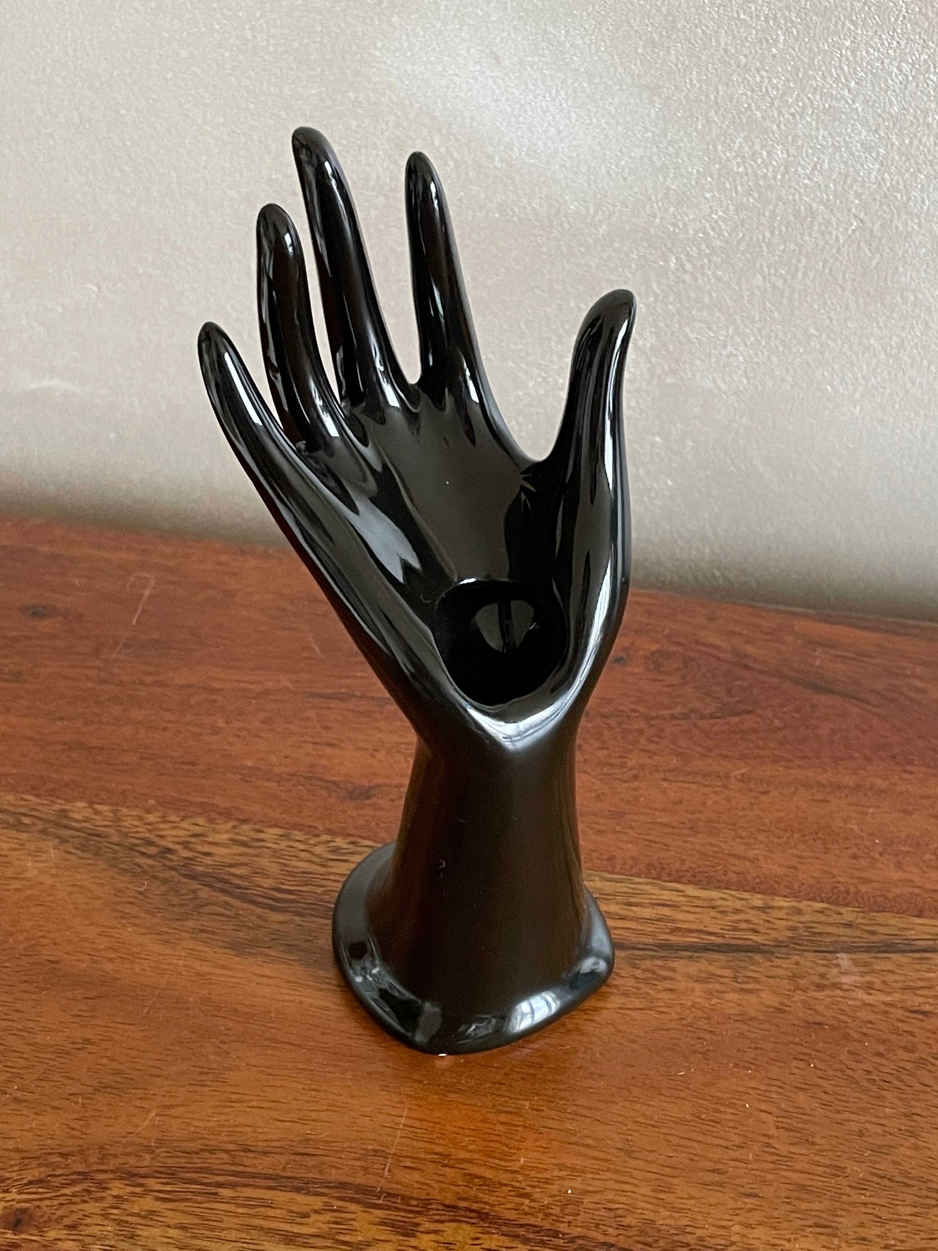 Hand ring holder