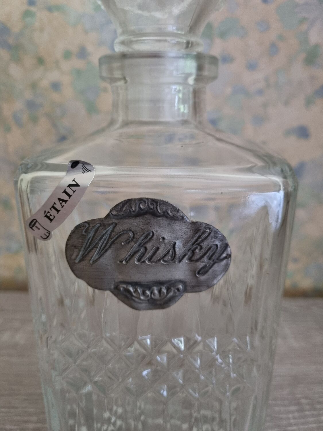Carafe à whisky verre et étain  décor losanges et pointes