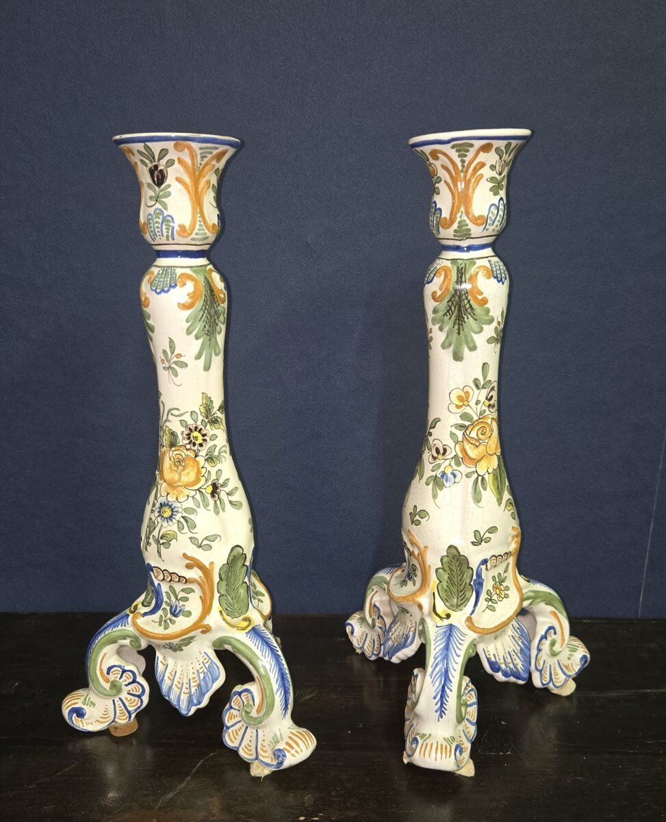 Pair of large polychrome ceramic candlesticks – Floral decoration – H 34 cm