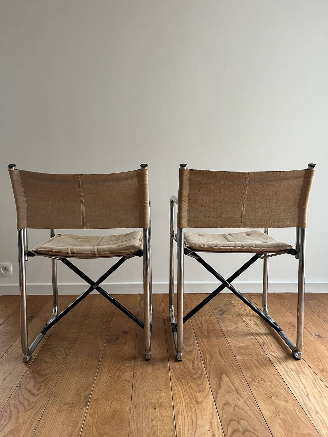 2 chairs - Lammhults Model No. X75-2 - Börge Lindau & Bo Lindekrantz