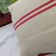 Coussin en chanvre à rayures rouges