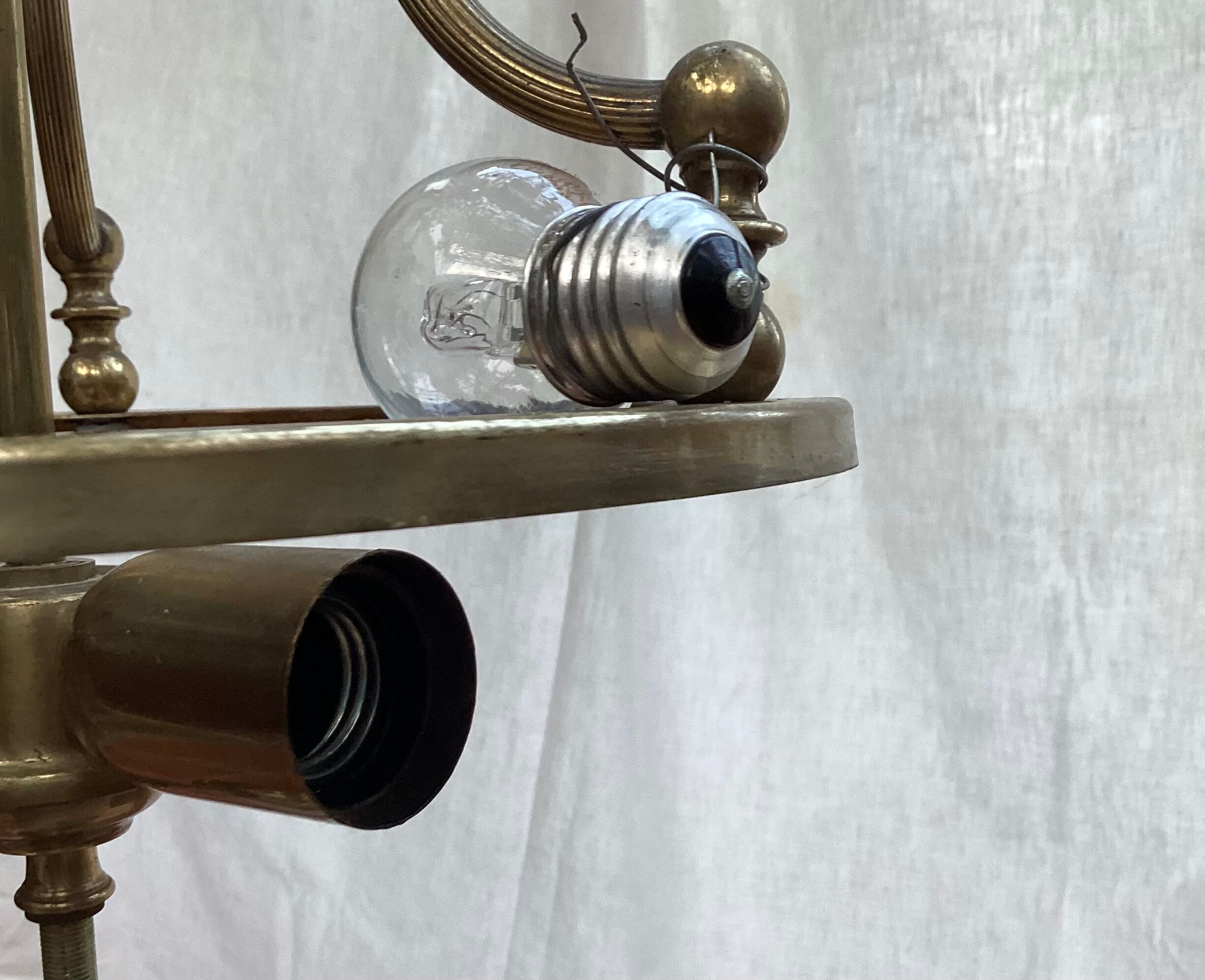 Vintage suspension in gilded brass and pressed glass