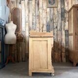 English pine chest of drawers