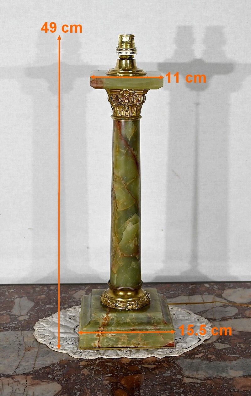 Green onyx column lamp, Empire taste – Early twentieth century
