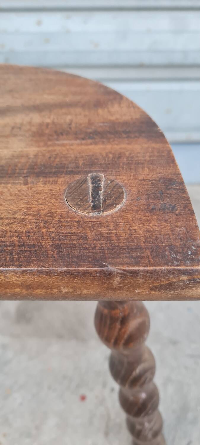 Solid wood tripod stool