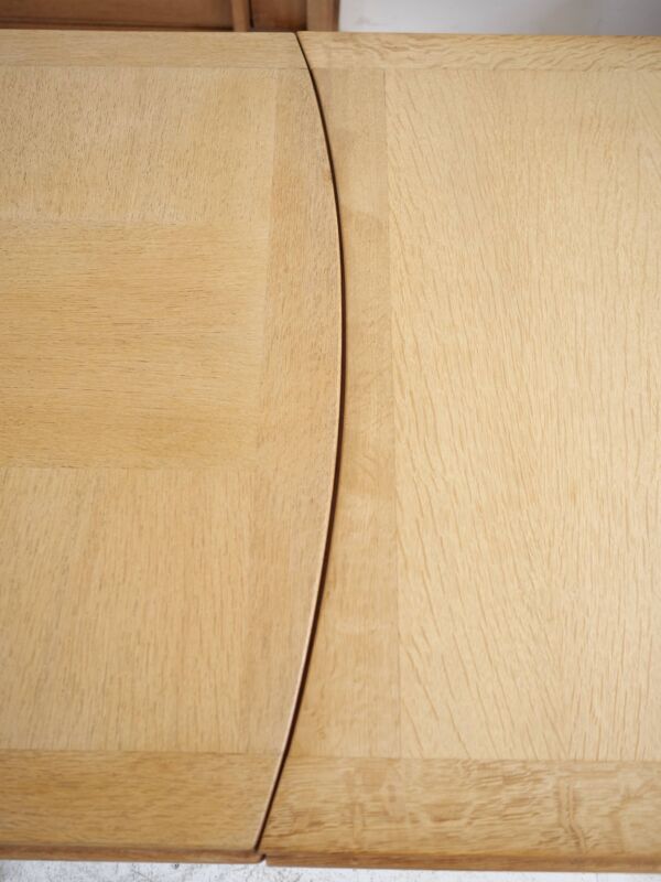 Guillerme et chambron Table extensible  pour votre maison France
